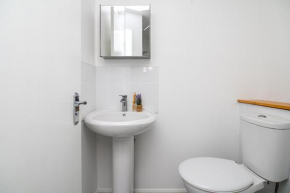 Comfy Double Bedroom London